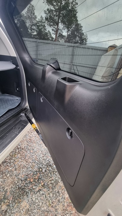 Toyota Land Cruiser Prado 150 рестайлинг 2, 2020 год, 7 300 000 рублей, 11 фотография