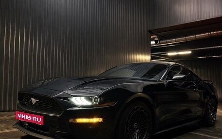 Ford Mustang VI рестайлинг, 2019 год, 3 300 000 рублей, 8 фотография
