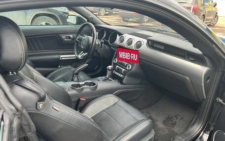 Ford Mustang VI рестайлинг, 2019 год, 3 300 000 рублей, 6 фотография