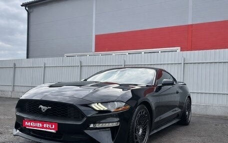 Ford Mustang VI рестайлинг, 2019 год, 3 300 000 рублей, 2 фотография