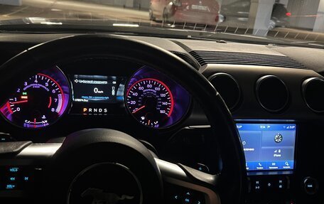 Ford Mustang VI рестайлинг, 2019 год, 3 300 000 рублей, 12 фотография