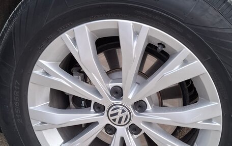 Volkswagen Tiguan II, 2021 год, 3 099 999 рублей, 13 фотография