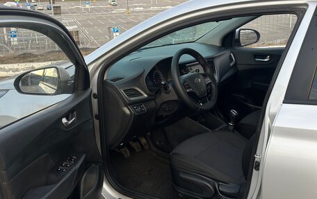 Hyundai Solaris II рестайлинг, 2022 год, 1 380 000 рублей, 9 фотография