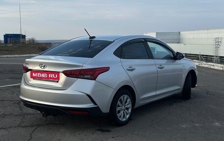 Hyundai Solaris II рестайлинг, 2022 год, 1 380 000 рублей, 3 фотография