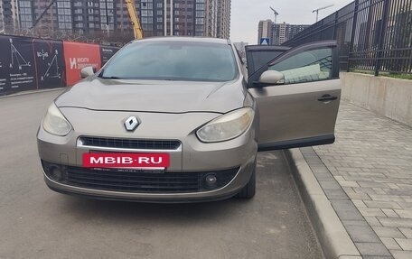 Renault Fluence I, 2010 год, 690 000 рублей, 2 фотография