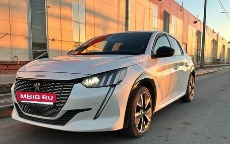 Peugeot 208 II, 2020 год, 1 490 000 рублей, 2 фотография