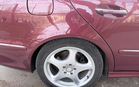 Mercedes-Benz E-Класс, 2003 год, 850 000 рублей, 24 фотография