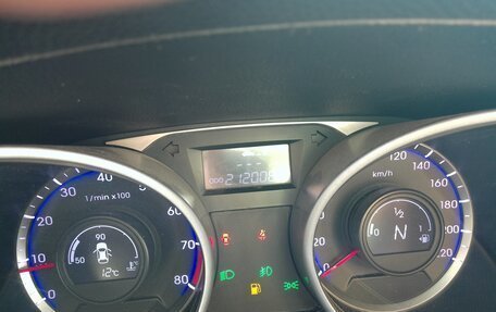 Hyundai ix35 I рестайлинг, 2012 год, 990 000 рублей, 11 фотография