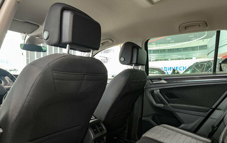 Volkswagen Tiguan II, 2020 год, 2 995 000 рублей, 15 фотография