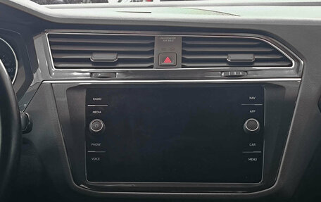 Volkswagen Tiguan II, 2020 год, 2 995 000 рублей, 18 фотография