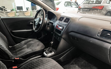 Volkswagen Polo VI (EU Market), 2012 год, 650 000 рублей, 15 фотография