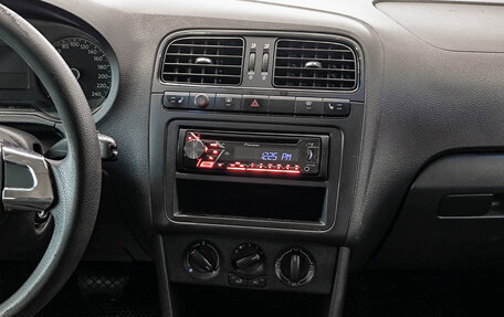 Volkswagen Polo VI (EU Market), 2012 год, 650 000 рублей, 19 фотография