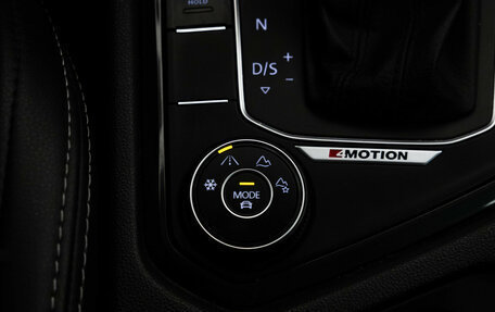 Volkswagen Tiguan II, 2020 год, 2 649 000 рублей, 17 фотография