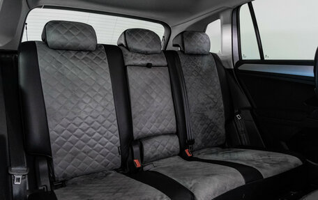 Volkswagen Tiguan II, 2020 год, 2 649 000 рублей, 19 фотография