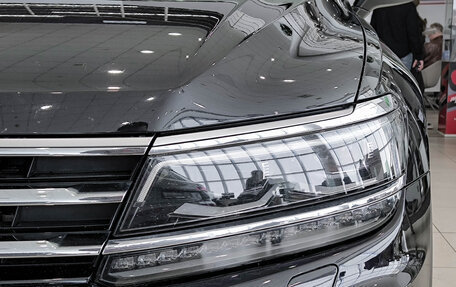 Volkswagen Tiguan II, 2019 год, 2 625 000 рублей, 21 фотография