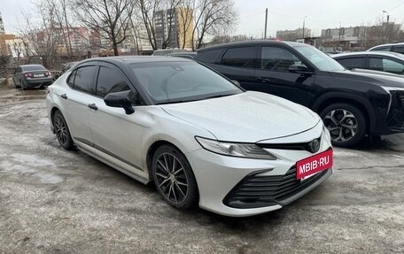 Toyota Camry, 2022 год, 3 450 000 рублей, 4 фотография