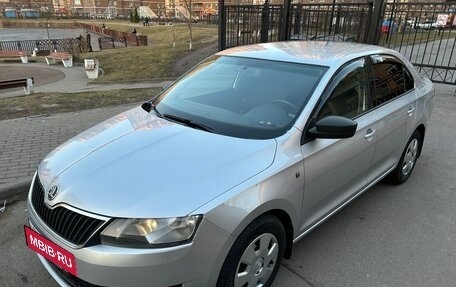 Skoda Rapid I, 2014 год, 695 000 рублей, 2 фотография