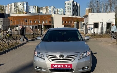 Toyota Camry, 2008 год, 970 000 рублей, 2 фотография