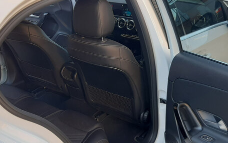 Mercedes-Benz A-Класс, 2019 год, 2 300 000 рублей, 8 фотография