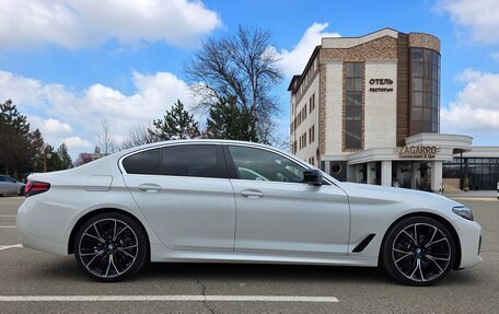 BMW 5 серия, 2020 год, 4 300 000 рублей, 2 фотография