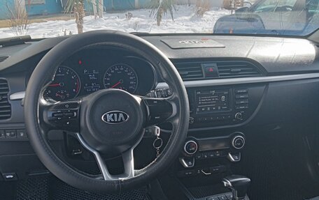 KIA Rio IV, 2018 год, 1 560 000 рублей, 7 фотография