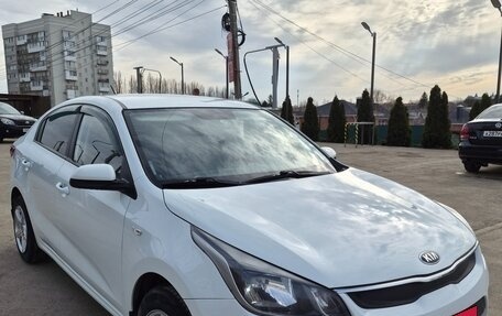 KIA Rio III рестайлинг, 2017 год, 1 285 000 рублей, 13 фотография