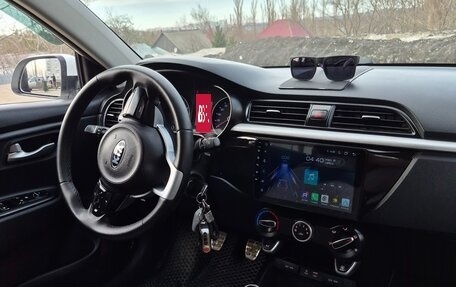 KIA Rio III рестайлинг, 2017 год, 1 285 000 рублей, 30 фотография