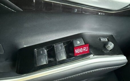 Toyota Highlander, 2025 год, 5 460 000 рублей, 18 фотография