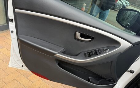 Hyundai i30 II рестайлинг, 2012 год, 870 000 рублей, 17 фотография