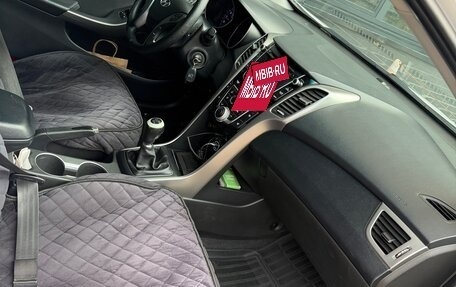 Hyundai i30 II рестайлинг, 2012 год, 870 000 рублей, 13 фотография