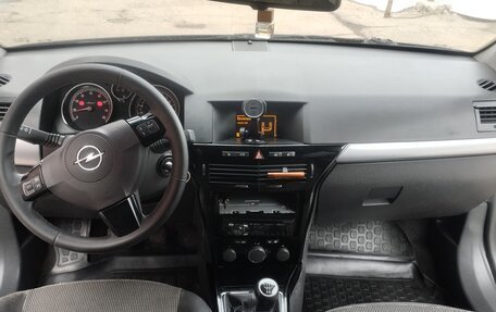 Opel Astra G, 2004 год, 340 000 рублей, 15 фотография