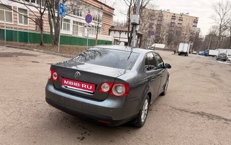 Volkswagen Jetta VI, 2010 год, 590 000 рублей, 4 фотография