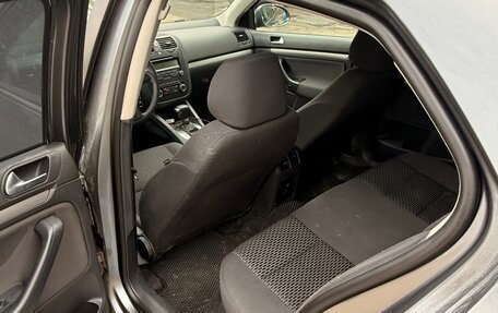 Volkswagen Jetta VI, 2010 год, 590 000 рублей, 11 фотография