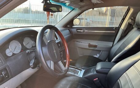 Chrysler 300C II, 2006 год, 700 000 рублей, 8 фотография