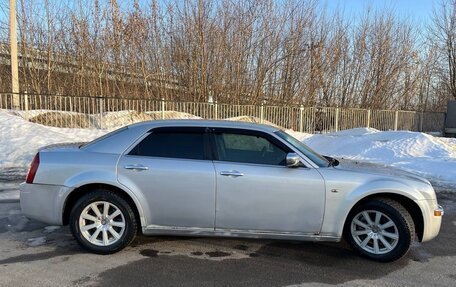 Chrysler 300C II, 2006 год, 700 000 рублей, 4 фотография