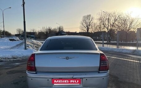 Chrysler 300C II, 2006 год, 700 000 рублей, 6 фотография
