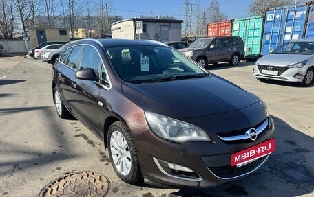 Opel Astra J, 2013 год, 749 000 рублей, 3 фотография