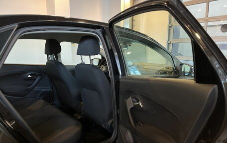 Volkswagen Polo VI (EU Market), 2013 год, 881 000 рублей, 17 фотография