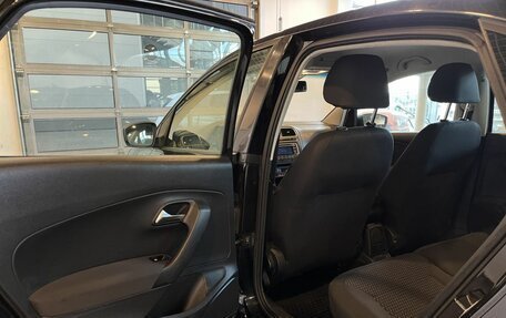 Volkswagen Polo VI (EU Market), 2013 год, 881 000 рублей, 24 фотография