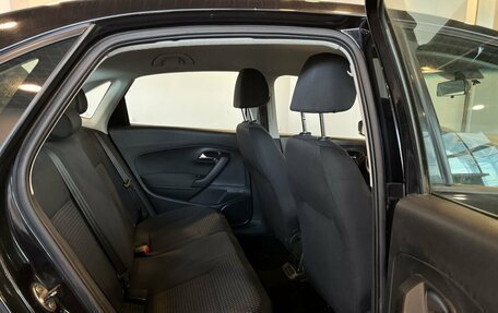 Volkswagen Polo VI (EU Market), 2013 год, 881 000 рублей, 25 фотография