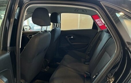 Volkswagen Polo VI (EU Market), 2013 год, 881 000 рублей, 23 фотография