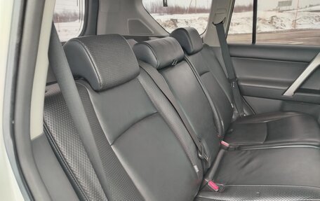 Toyota Land Cruiser Prado 150 рестайлинг 2, 2013 год, 2 800 000 рублей, 11 фотография