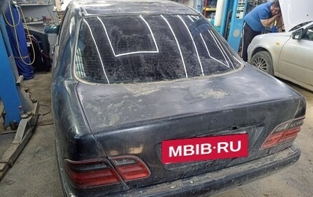 Mercedes-Benz E-Класс, 1997 год, 180 000 рублей, 5 фотография