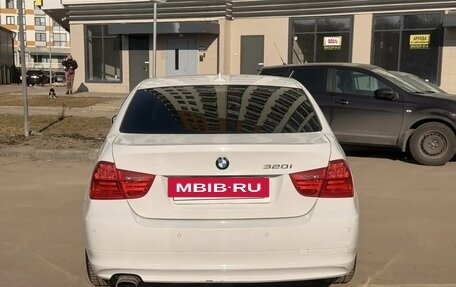 BMW 3 серия, 2011 год, 1 500 000 рублей, 4 фотография