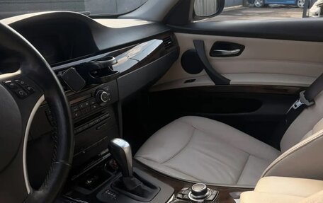 BMW 3 серия, 2011 год, 1 500 000 рублей, 15 фотография