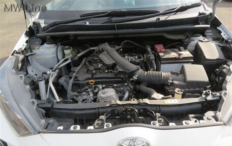 Toyota Yaris, 2021 год, 870 000 рублей, 19 фотография