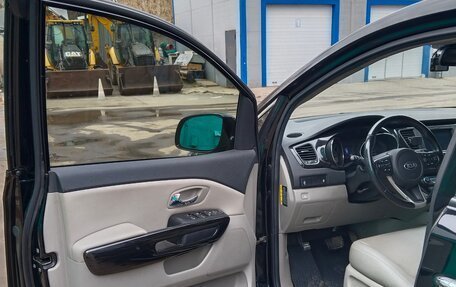 KIA Carnival III, 2019 год, 3 450 000 рублей, 12 фотография