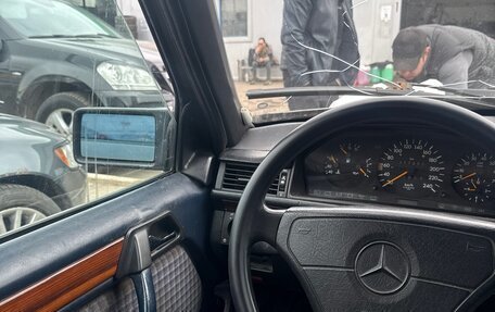 Mercedes-Benz E-Класс, 1994 год, 140 000 рублей, 7 фотография