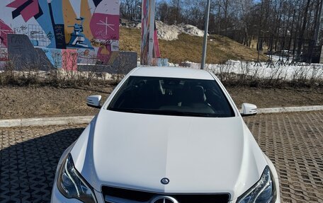 Mercedes-Benz E-Класс, 2016 год, 2 890 000 рублей, 4 фотография