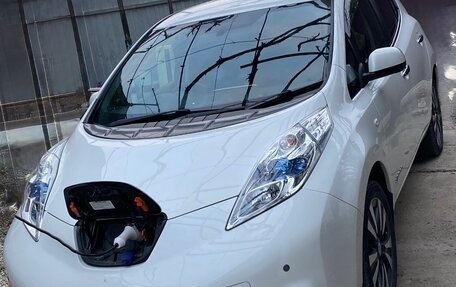 Nissan Leaf I, 2014 год, 1 000 000 рублей, 3 фотография